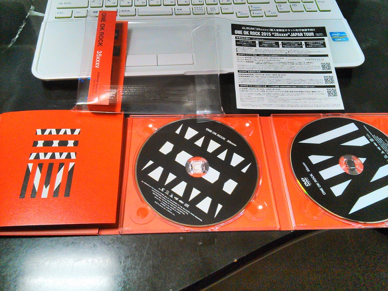 ONE OK ROCK ニューアルバム 『35xxxv』 が発売 買った。 [ 一か八か ナントかなる！ ]